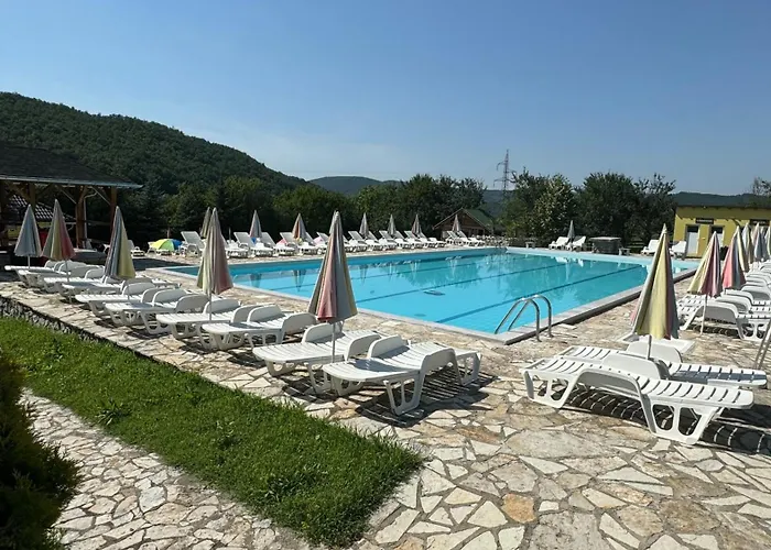 Forest Camp ベッド・アンド・ブレックファスト デスポトヴァツ